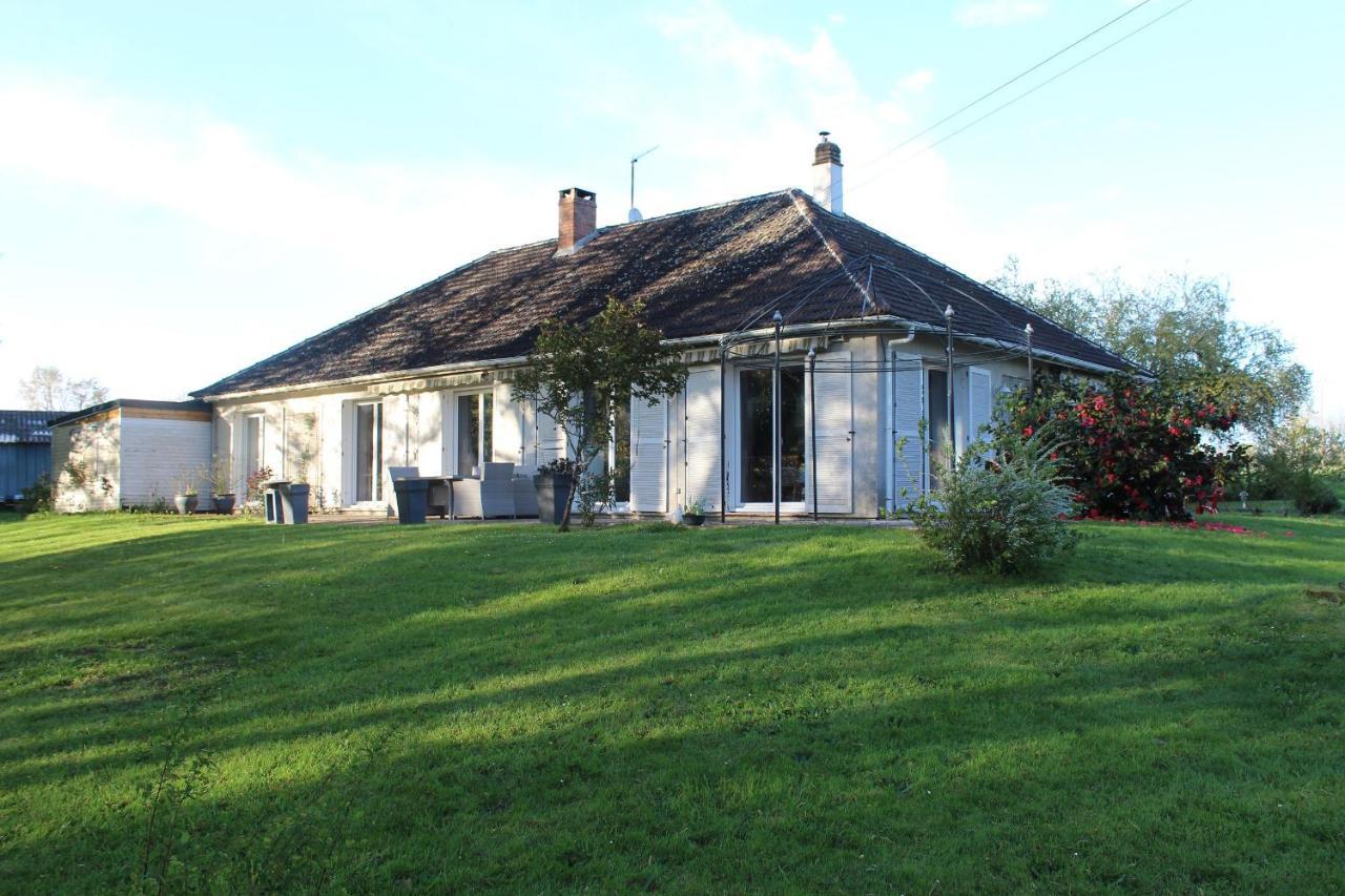Le Pre Du Buis Bed & Breakfast Yvré-lʼÉvêque Dış mekan fotoğraf