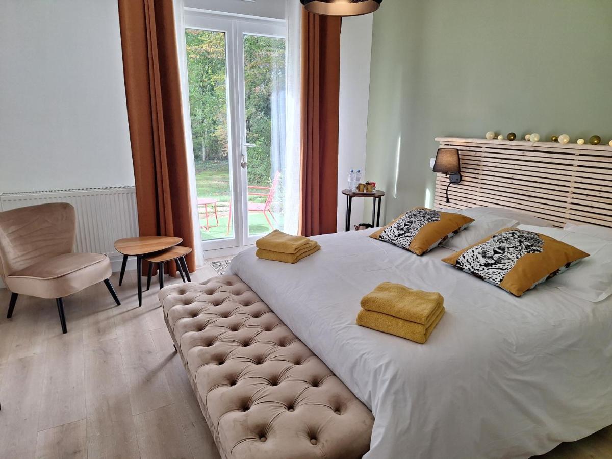 Le Pre Du Buis Bed & Breakfast Yvré-lʼÉvêque Dış mekan fotoğraf