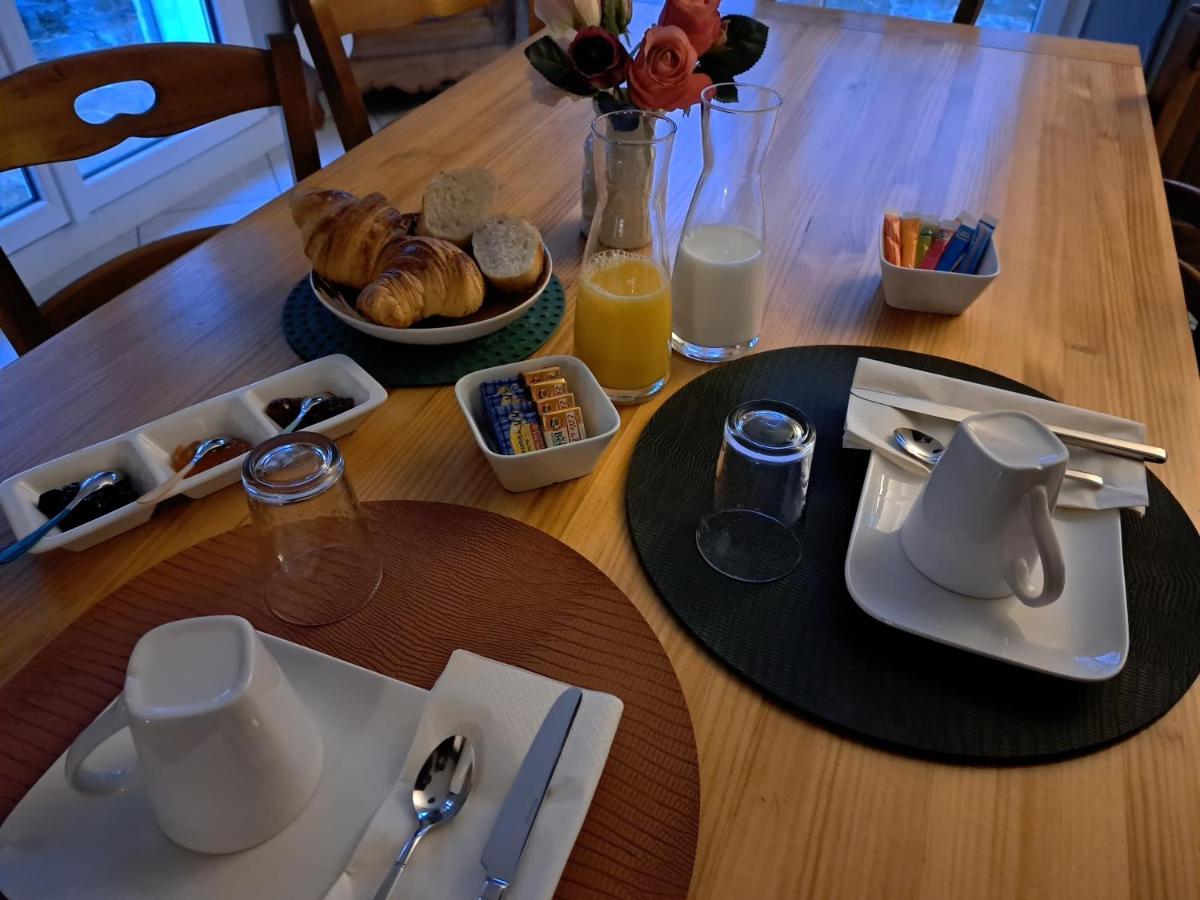 Le Pre Du Buis Bed & Breakfast Yvré-lʼÉvêque Dış mekan fotoğraf